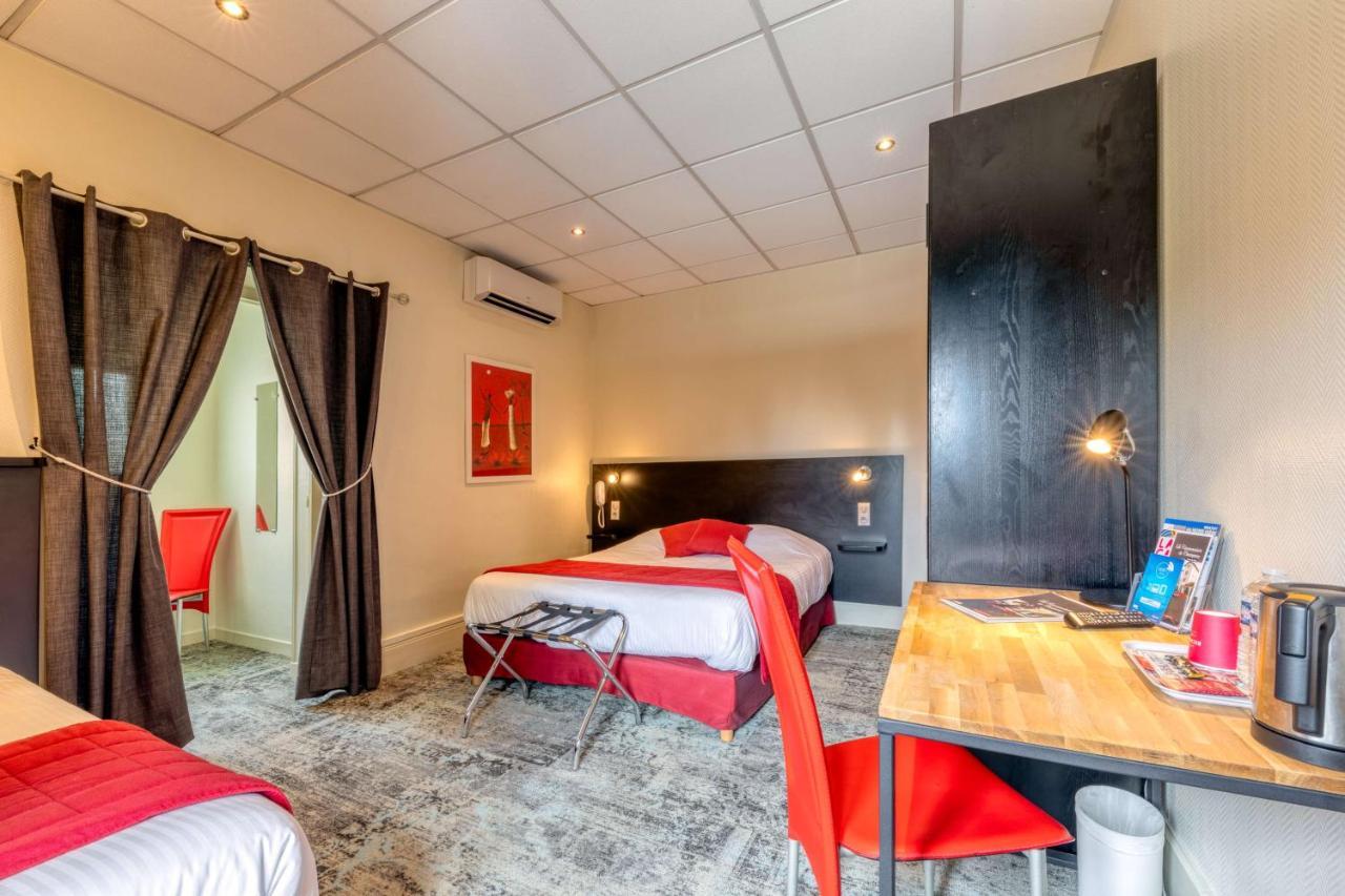 Hotel La Commanderie De Champarey Bourgoin-Jallieu Esterno foto