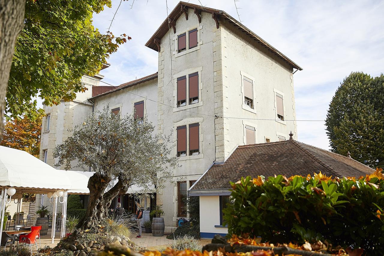 Hotel La Commanderie De Champarey Bourgoin-Jallieu Esterno foto